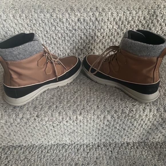 Sorel Women's Explorer Carnival Boots Waterproof Brown Black Size 7 - Picture 7 of 7